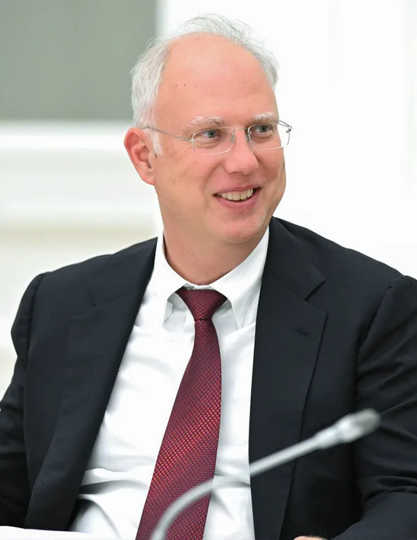 Portrait of Kirill Dmitriev, Russian envoy who co-drafted the 28-point Ukraine peace plan.