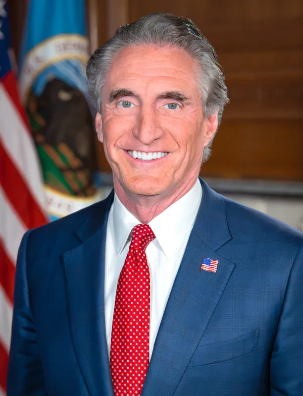 Official portrait of Interior Secretary Doug Burgum